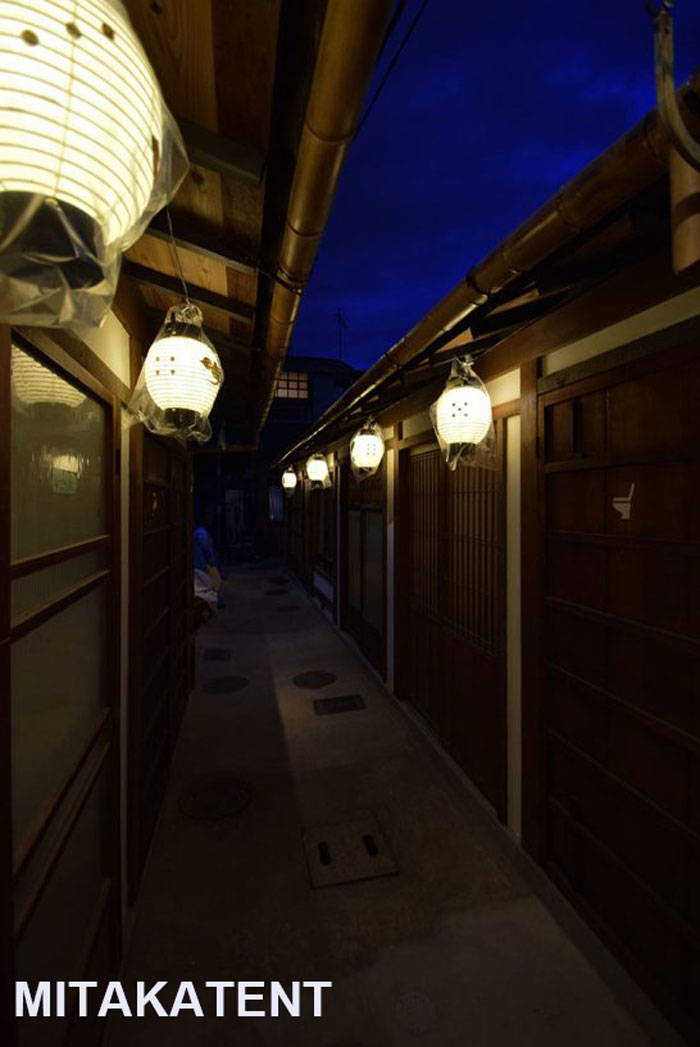 京都三善路地プロジェクトのタープ納品しました:三鷹テント